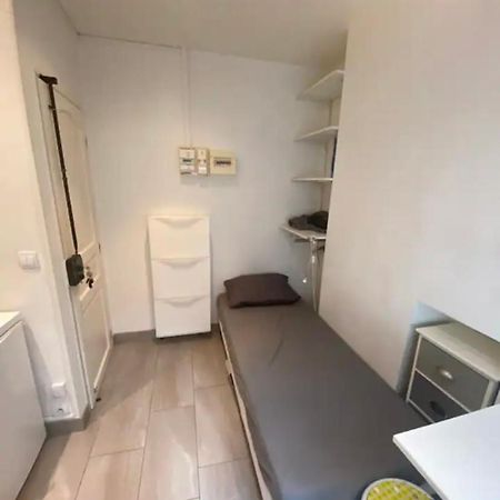 פריז Small Studio Near Eiffel Tower מראה חיצוני תמונה