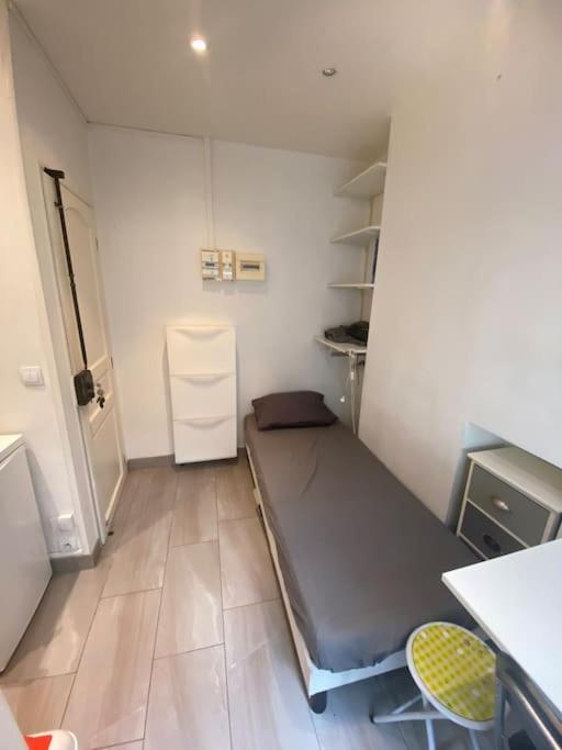 פריז Small Studio Near Eiffel Tower מראה חיצוני תמונה