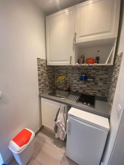 פריז Small Studio Near Eiffel Tower מראה חיצוני תמונה