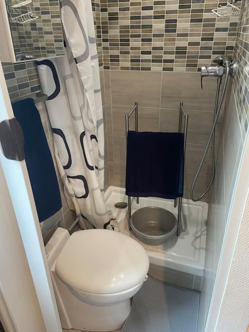 פריז Small Studio Near Eiffel Tower מראה חיצוני תמונה